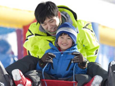 冬の軽井沢でおすすめの観光施設選 雪遊びができる場所や子供向けアクティビティも 子連れのおでかけ 子どもの遊び場探しならコモリブ 冬の軽井沢でおすすめの観光施設選 雪遊びができる場所や子供向けアクティビティも 子連れのおでかけ 子どもの遊び場探しならコモリブ