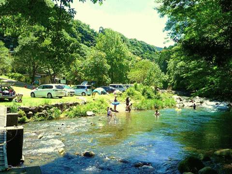 東海の子連れで川遊びができるところ選 日帰りで楽しめる場所や穴場スポットも 2 子連れのおでかけ 子どもの遊び場探しならコモリブ