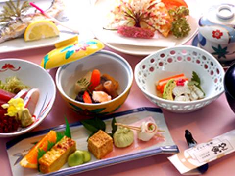 掛川の子連れランチおすすめ9選 落ち着いた和食屋さんがいっぱい 子連れのおでかけ 子どもの遊び場探しならコモリブ 掛川の子連れランチおすすめ9選 落ち着いた和食屋さんがいっぱい 子連れのおでかけ 子どもの遊び場探しならコモリブ