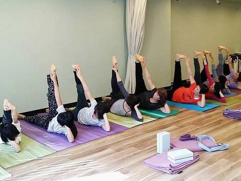 横浜市で産後の骨盤矯正におすすめの整体院 ヨガスタジオ9選 子連れでも大丈夫 2 子連れのおでかけ 子どもの遊び場探しならコモリブ