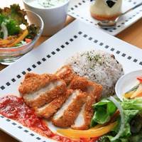 【閉店】Dining　Cafe　SOLA （ダイニングカフェ ソラ） の写真 (2)