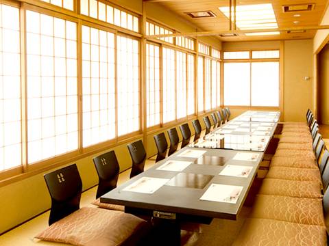 栄で七五三のお祝いランチができるお店10選 個室や座敷席のある店も 子連れのおでかけ 子どもの遊び場探しならコモリブ 栄で七五三のお祝いランチができるお店10選 個室や座敷席のある店も 子連れのおでかけ 子どもの遊び場探しならコモリブ