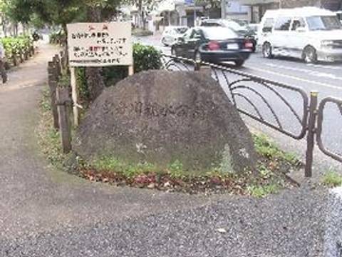 東京都内のザリガニ釣りスポット9選 子連れのおでかけ 子どもの遊び場探しならコモリブ 東京都内のザリガニ釣りスポット9選 子連れのおでかけ 子どもの遊び場探しならコモリブ