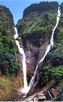 称名滝（しょうみょうだき） の写真 (1)