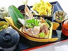 宮崎市でお宮参り後に利用できるランチ10選 個室や座敷席のあるお店も 3 子連れのおでかけ 子どもの遊び場探しならコモリブ 宮崎市でお宮参り後に利用できるランチ10選 個室や座敷席のあるお店も 3 子連れのおでかけ 子どもの遊び場探しならコモリブ