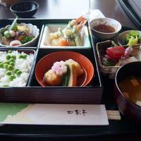 横浜ロイヤルパークホテル 日本料理 四季亭 の写真