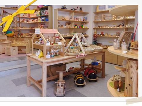ベビートイapty アプティ 中野店 子連れのおでかけ 子どもの遊び場探しならコモリブ