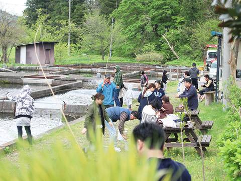宮城の子供と楽しむ釣り堀10選 釣った魚をその場で食べれる所や仙台秋保周辺の釣り堀も 子連れのおでかけ 子どもの遊び場探しならコモリブ 宮城の子供と楽しむ釣り堀10選 釣った魚をその場で食べれる所や仙台秋保周辺の釣り堀も 子連れのおでかけ 子どもの遊び場探しならコモリブ