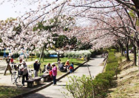 南寝屋川公園 子連れのおでかけ 子どもの遊び場探しならコモリブ