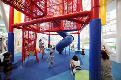 東京の室内遊び場 屋内アスレチック45選 都内にある施設や小学生も楽しめる室内遊園地も 11 子連れのおでかけ 子どもの遊び場探しならコモリブ