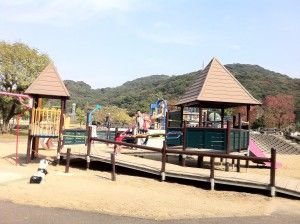 長崎県立総合運動公園 子連れのおでかけ 子どもの遊び場探しならコモリブ