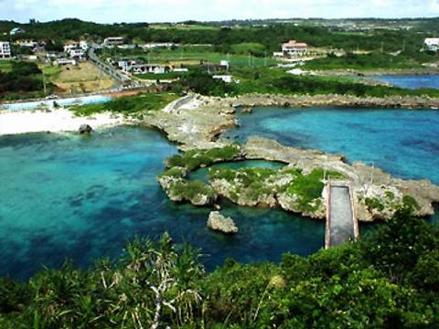 沖縄離島の日帰り観光スポット10選 子供と自然を満喫しよう 子連れのおでかけ 子どもの遊び場探しならコモリブ 沖縄離島の日帰り観光スポット10選 子供と自然を満喫しよう 子連れのおでかけ 子どもの遊び場探しならコモリブ