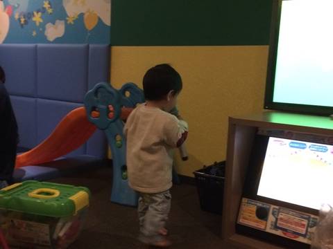 ラウンドワン 草加店 子連れのおでかけ 子どもの遊び場探しならコモリブ ラウンドワン 草加店 子連れのおでかけ 子どもの遊び場探しならコモリブ