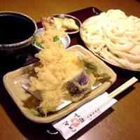 手打麺THE・うどん 大 の写真 (3)