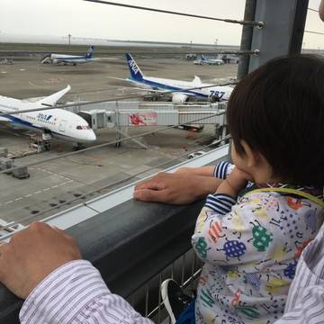 羽田空港の子連れ遊び場15選 ふらっと立ち寄れるスポットや子供が喜ぶキッズスペースも 2 子連れのおでかけ 子どもの遊び場探しならコモリブ