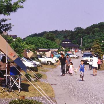 埼玉のキャンプ場おすすめ10選 ホタルがみれるスポットも 子連れのおでかけ 子どもの遊び場探しならコモリブ