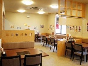 さんぞくや 大牟田店 子連れのおでかけ 子どもの遊び場探しならコモリブ