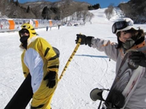 滋賀親子で楽しめる おすすめのスキー場8選 子連れのおでかけ 子どもの遊び場探しならコモリブ