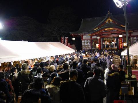 稲毛浅間神社 いなげせんげんじんじゃ 子連れのおでかけ 子どもの遊び場探しならコモリブ