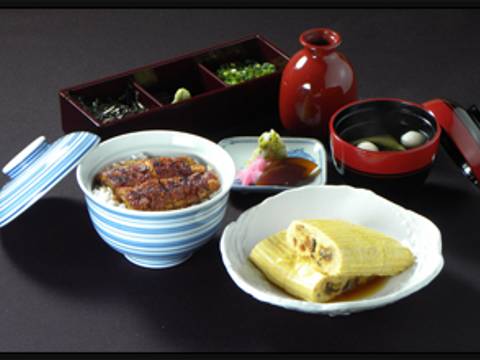 あつた蓬莱軒 本店 子連れのおでかけ 子どもの遊び場探しならコモリブ あつた蓬莱軒 本店 子連れのおでかけ 子どもの遊び場探しならコモリブ