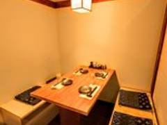 完全個室居酒屋 初代鳥万作 東京八重洲店 子連れのおでかけ 子どもの遊び場探しならコモリブ 完全個室居酒屋 初代鳥万作 東京八重洲店 子連れのおでかけ 子どもの遊び場探しならコモリブ