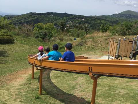 伊東の子供と旅行で行きたいスポット10選 子供と自然を楽しもう 子連れのおでかけ 子どもの遊び場探しならコモリブ 伊東の子供と旅行で行きたいスポット10選 子供と自然を楽しもう 子連れのおでかけ 子どもの遊び場探しならコモリブ