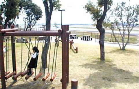 兵庫の子供と楽しむアスレチック 遊具公園25選 大きな公園や無料で楽しめるところ多数 2 子連れのおでかけ 子どもの遊び場探しならコモリブ