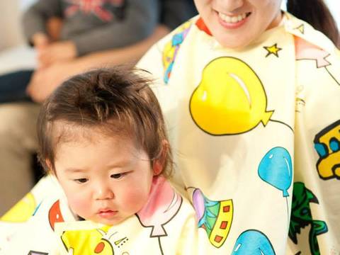 東京のキッズスペースや託児所のある美容院19選 キッズカットのできるところも多数 子連れのおでかけ 子どもの遊び場探しならコモリブ 東京のキッズスペースや託児所のある美容院19選 キッズカットのできるところも多数 子連れのおでかけ 子どもの遊び場探しならコモリブ