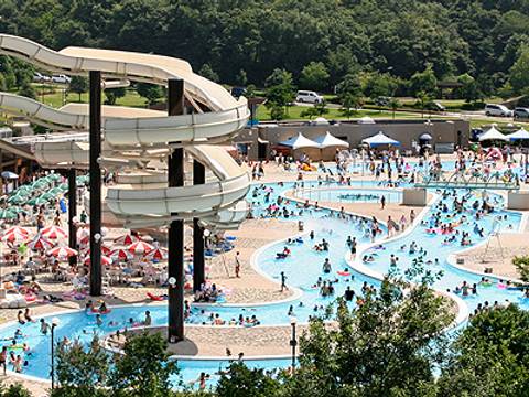 愛知県の子連れで行けるプールおすすめ10選 70mのスライダーも 子連れのおでかけ 子どもの遊び場探しならコモリブ 愛知県の子連れで行けるプールおすすめ10選 70mのスライダーも 子連れのおでかけ 子どもの遊び場探しならコモリブ