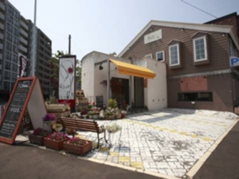 札幌の子連れokな美容室5選 キッズスペースや託児スペースのあるお店も 子連れのおでかけ 子どもの遊び場探しならコモリブ