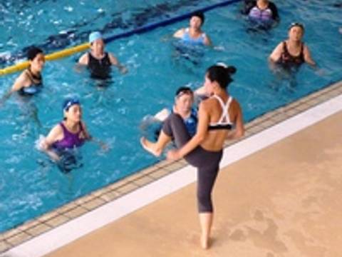 埼玉のおすすめ室内プール 屋内プール選 温水プールやさいたま市にある市営プールも 2 子連れのおでかけ 子どもの遊び場探しならコモリブ 埼玉のおすすめ室内プール 屋内プール選 温水プールやさいたま市にある市営プールも 2 子連れのおでかけ 子どもの遊び場探しならコモリブ