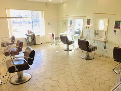 大阪 箕面市周辺の子連れにおすすめの美容院9選 キッズスペースありも 2 子連れのおでかけ 子どもの遊び場探しならコモリブ 大阪 箕面市周辺の子連れにおすすめの美容院9選 キッズスペースありも 2 子連れのおでかけ 子どもの遊び場探しならコモリブ