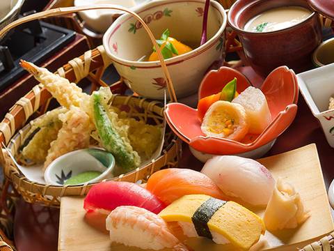 銀白亭 ぎんぱくてい 子連れのおでかけ 子どもの遊び場探しならコモリブ 銀白亭 ぎんぱくてい 子連れのおでかけ 子どもの遊び場探しならコモリブ