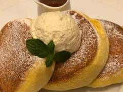 幸せのパンケーキ 梅田店