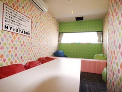 カラオケの鉄人 用賀店 子連れのおでかけ 子どもの遊び場探しならコモリブ