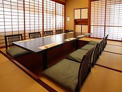 町田で還暦祝いの食事会に利用できるお店10選 座敷席や個室のあるレストランも 子連れのおでかけ 子どもの遊び場探しならコモリブ 町田で還暦祝いの食事会に利用できるお店10選 座敷席や個室のあるレストランも 子連れのおでかけ 子どもの遊び場探しならコモリブ