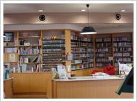 寄居町立図書館 の写真 (1)