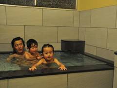 群馬草津温泉子連れで宿泊できるおすすめ旅館10選 子連れのおでかけ 子どもの遊び場探しならコモリブ