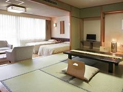 関東の一泊温泉旅行におすすめな子連れ歓迎宿10選