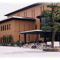 鶴舞中央図書館