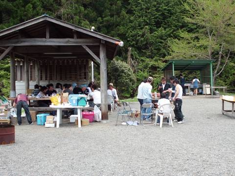 山梨の子連れで行く釣り堀13選 子供に人気の河口湖 山中湖 甲府付近の釣りもご紹介 2 子連れのおでかけ 子どもの遊び場探しならコモリブ