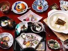 京都の子連れokな料亭おすすめ10選 個室でゆっくり 子連れのおでかけ 子どもの遊び場探しならコモリブ 京都の子連れokな料亭おすすめ10選 個室でゆっくり 子連れのおでかけ 子どもの遊び場探しならコモリブ