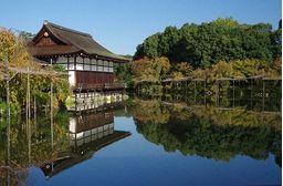 関西の有名な神社10選 初詣 厄払い 七五三などに Comolib Magazine