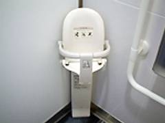 東京駅周辺のベビールーム おむつ替え施設8選 赤ちゃん連れに好評な丸ビルや新丸ビルも 子連れのおでかけ 子どもの遊び場探しならコモリブ 東京駅周辺のベビールーム おむつ替え施設8選 赤ちゃん連れに好評な丸ビルや新丸ビルも 子連れのおでかけ 子どもの遊び場探しならコモリブ