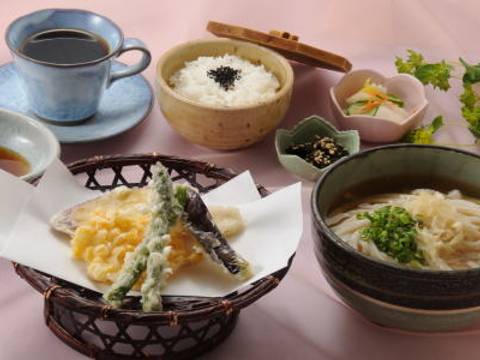 花あかり 子連れのおでかけ 子どもの遊び場探しならコモリブ 花あかり 子連れのおでかけ 子どもの遊び場探しならコモリブ