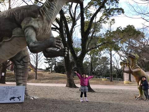 豊橋で子供に人気の遊び場 公園17選 雨でも楽しめる屋内アスレチックやイベント開催も 子連れのおでかけ 子どもの遊び場探しならコモリブ