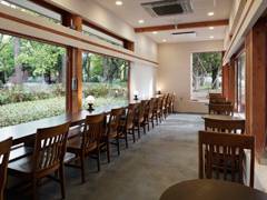 スターバックスコーヒー 上野恩賜公園店 子連れのおでかけ 子どもの遊び場探しならコモリブ スターバックスコーヒー 上野恩賜公園店 子連れのおでかけ 子どもの遊び場探しならコモリブ
