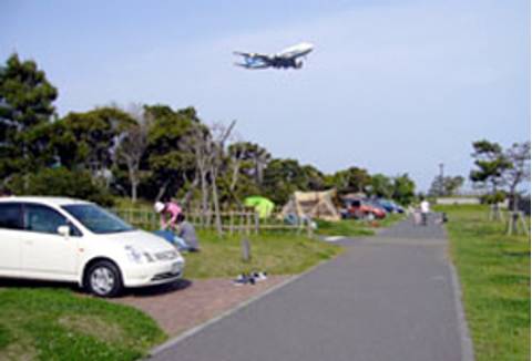 関東で飛行機が見える公園15選 羽田空港やお台場近くの公園も 子連れのおでかけ 子どもの遊び場探しならコモリブ