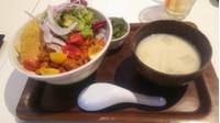 ボウルズ（DONBURI　CAFE　DINING　Bowls） の写真 (1)