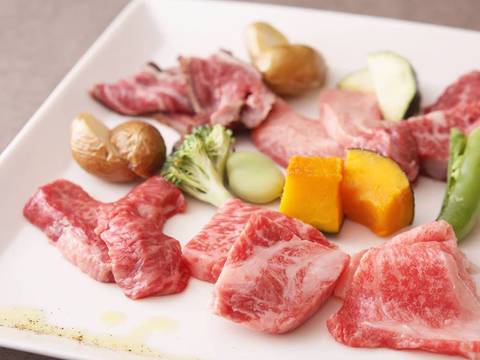 神戸の子連れで行きたい焼肉屋さん8選 厳選されたお肉を楽しもう 子連れのおでかけ 子どもの遊び場探しならコモリブ